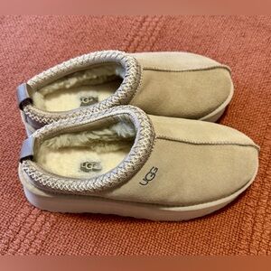 UGG Tazz Women’s Platform Slippers - Mustard Seed